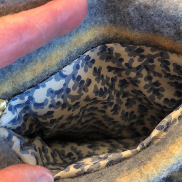 Felted wool purse - Picture 3 of 6